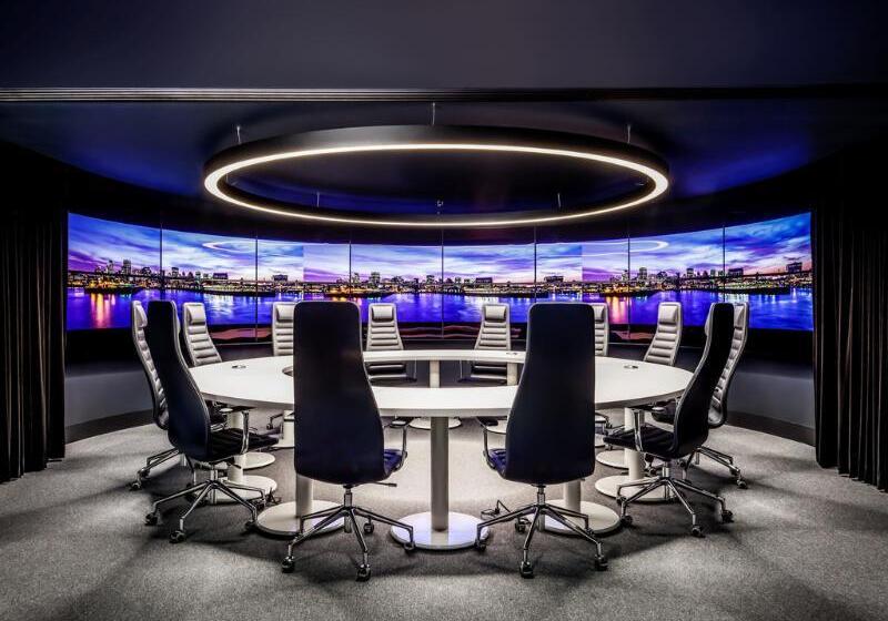 בית מלון כפרי Fairmont The Queen Elizabeth