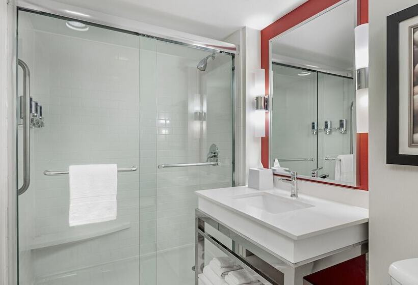 فندق Four Points By Sheraton London