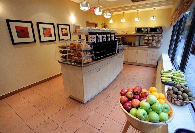 בית מלון כפרי Four Points by Sheraton Montreal Centre Ville