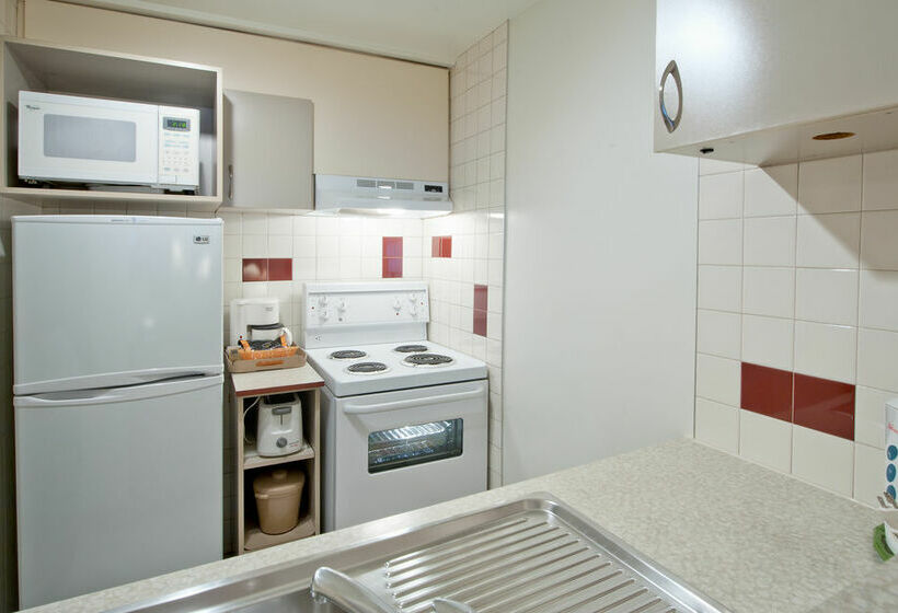 בית מלון כפרי Four Points by Sheraton Montreal Centre Ville