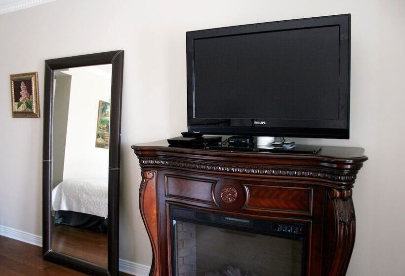 Отель Green Acres Inn