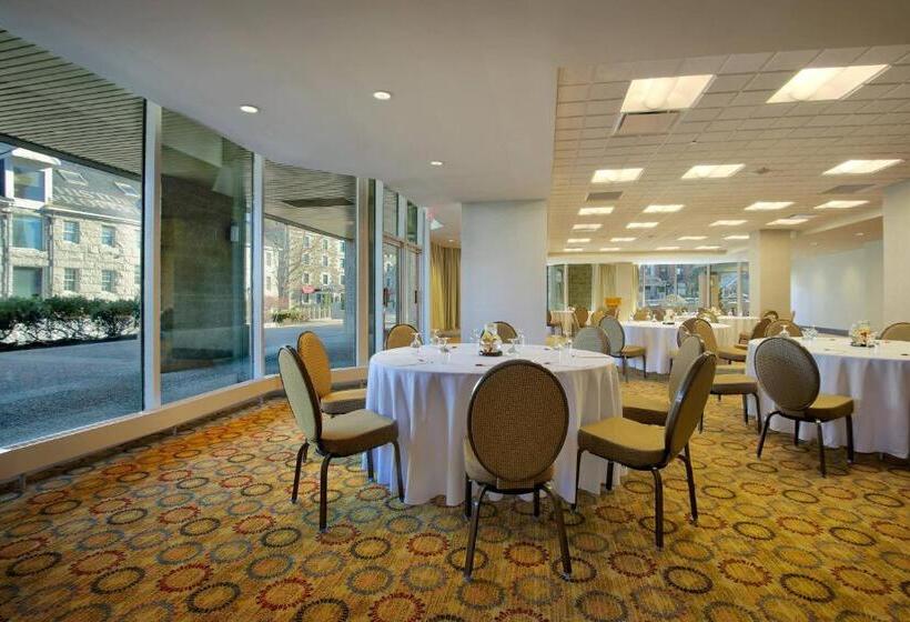 בית מלון כפרי Halifax Marriott Harbourfront