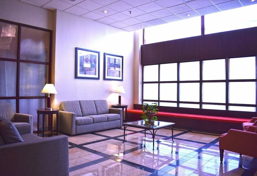 Hamilton Plaza Hotel & Conference Center