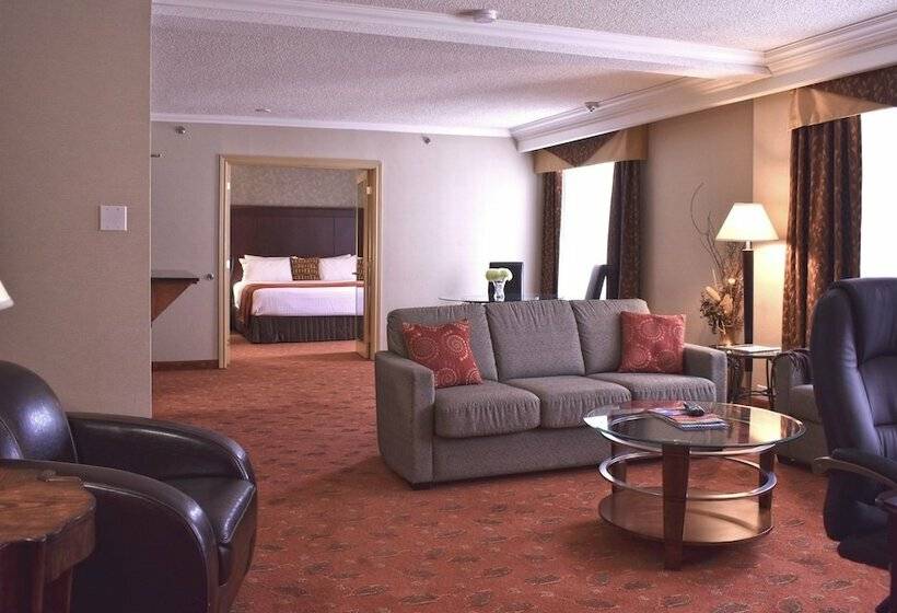 Hamilton Plaza Hotel & Conference Center