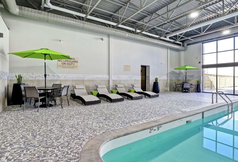 فندق Hampton Inn By Hilton St. Catharines Niagara