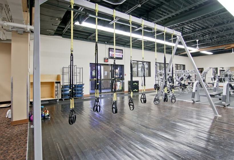 فندق Hampton Inn By Hilton St. Catharines Niagara