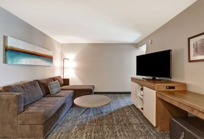 فندق Hampton Inn By Hilton St. Catharines Niagara