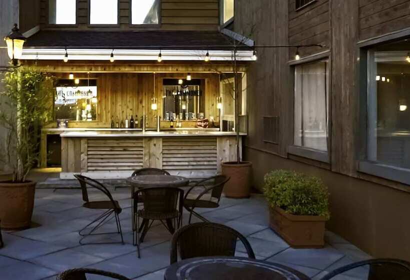 בית מלון כפרי Hearthstone Inn Sydney