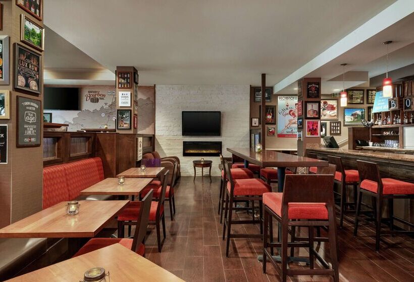 ホテル Hilton Garden Inn Saskatoon Downtown