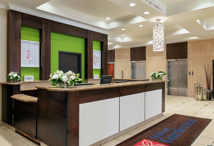 هتل Hilton Garden Inn Saskatoon Downtown