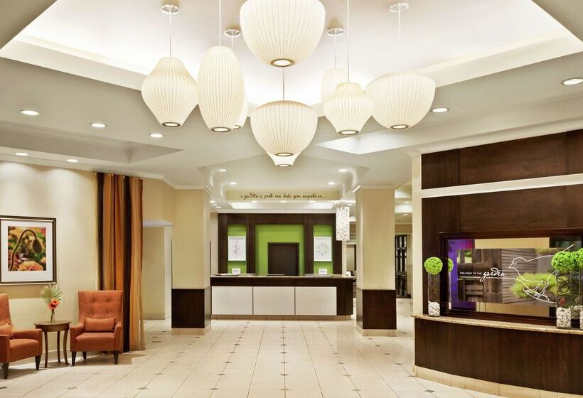 ホテル Hilton Garden Inn Saskatoon Downtown