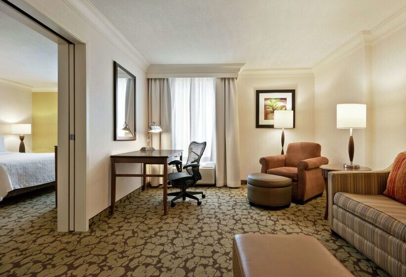 ホテル Hilton Garden Inn Saskatoon Downtown