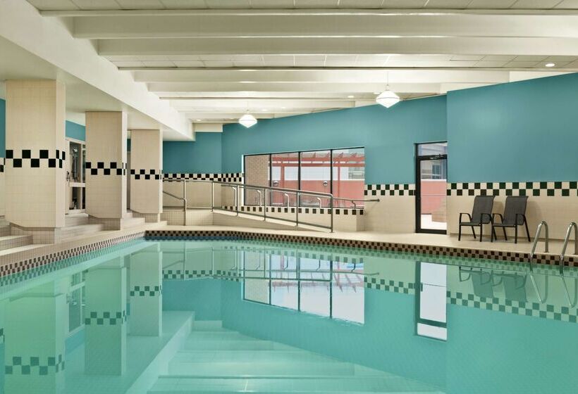 ホテル Hilton Garden Inn Saskatoon Downtown