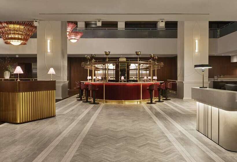 فندق Hilton Toronto