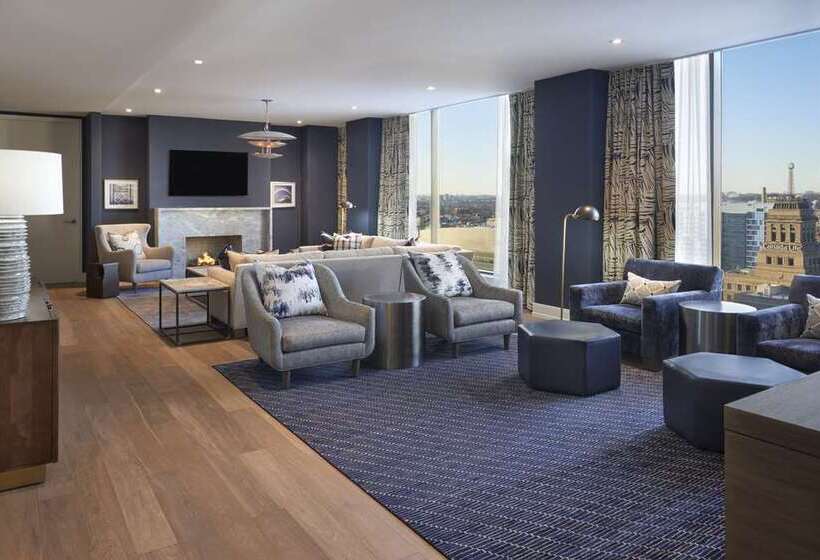 فندق Hilton Toronto