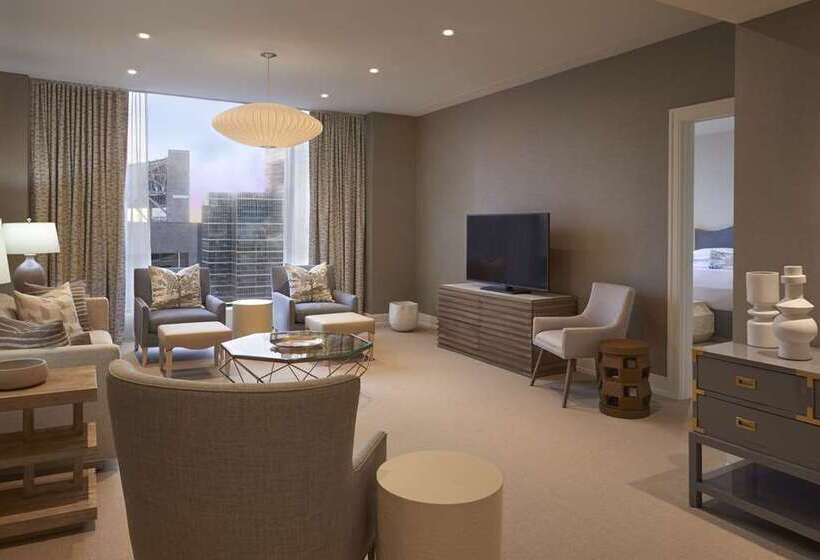 فندق Hilton Toronto