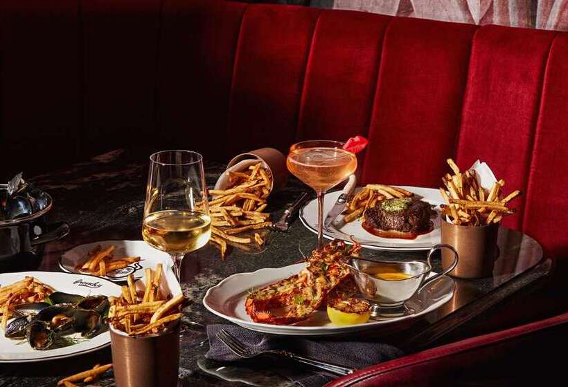 فندق Hilton Toronto