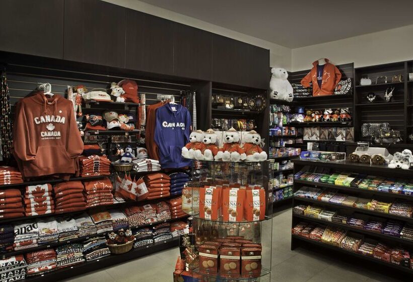 Hilton Toronto Airport Hotel & Suites