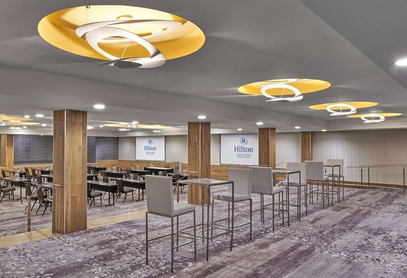 Hilton Toronto Airport Hotel & Suites