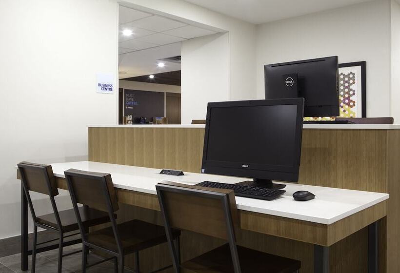 酒店 Holiday Inn Express & Suites Mississauga Toronto Southwest, An Ihg