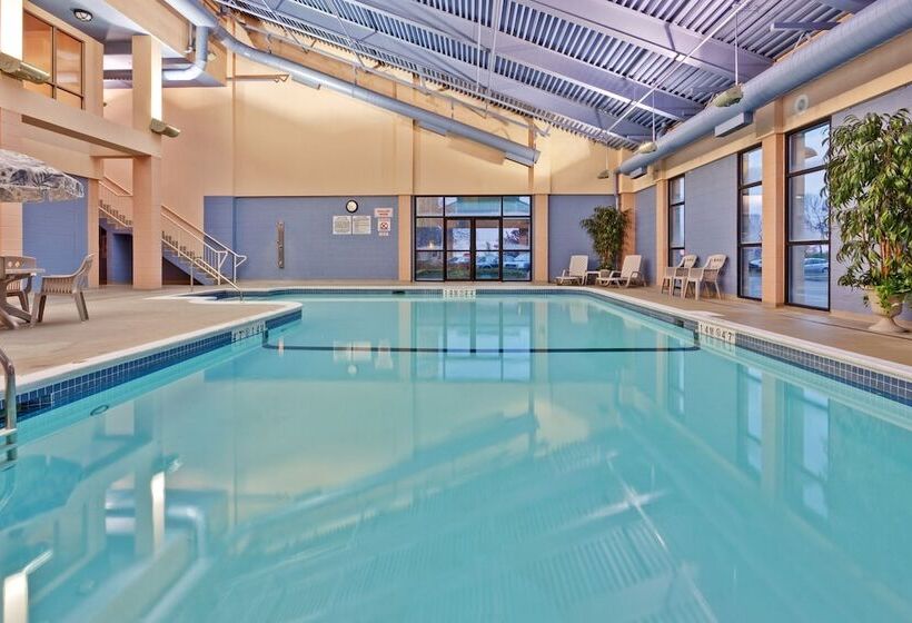 酒店 Holiday Inn Express & Suites Mississauga Toronto Southwest, An Ihg