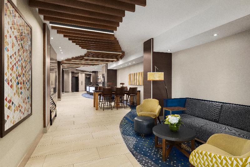 فندق Holiday Inn Express Vancouvermetrotown