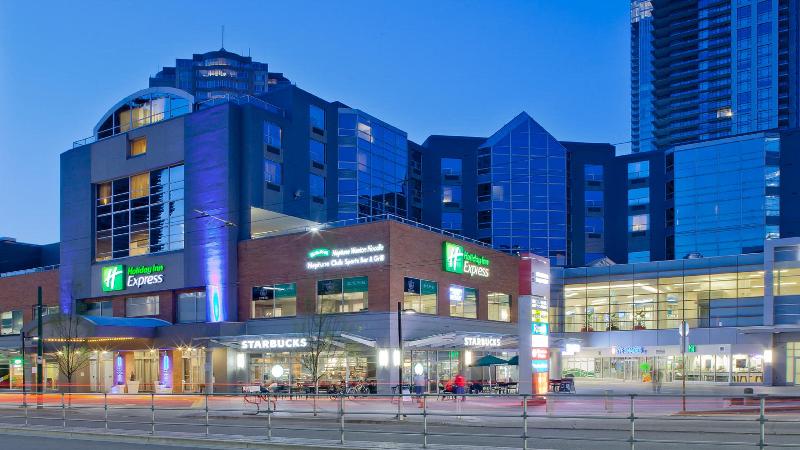 فندق Holiday Inn Express Vancouvermetrotown