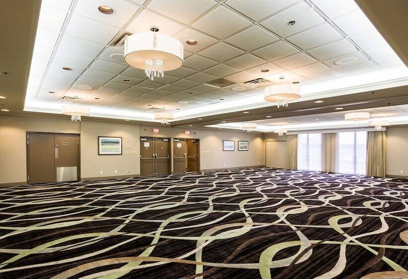 فندق Holiday Inn Express Vancouvermetrotown