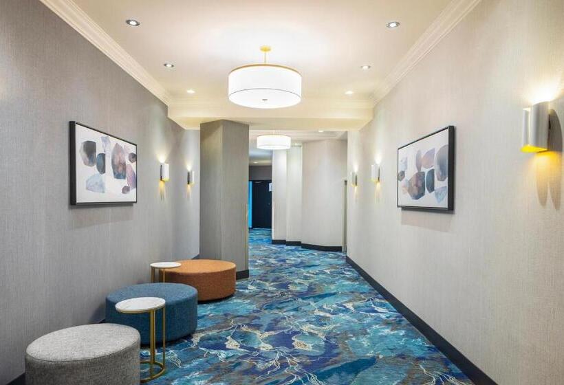 호텔 Holiday Inn Laval Montreal, An Ihg