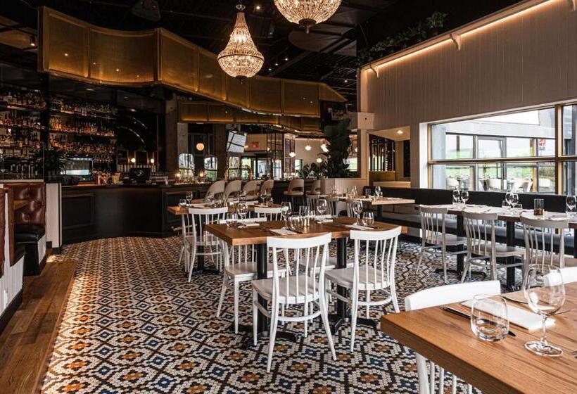 호텔 Holiday Inn Laval Montreal, An Ihg