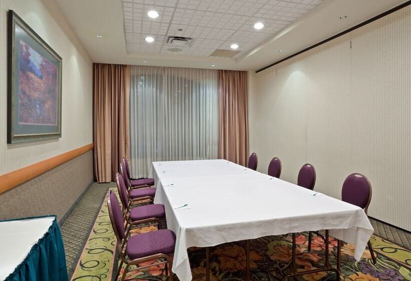 酒店 Holiday Inn & Suites North Vancouver, An Ihg