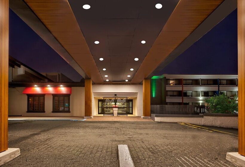 Отель Holiday Inn St Johns, An Ihg