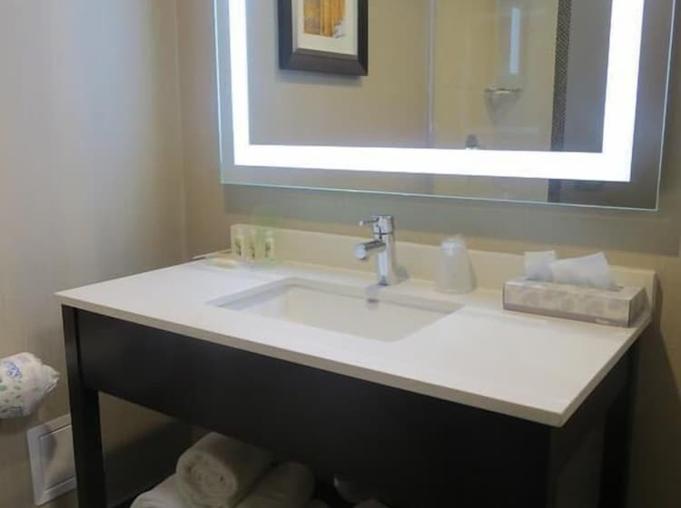 فندق Holiday Inn Sudbury, An Ihg