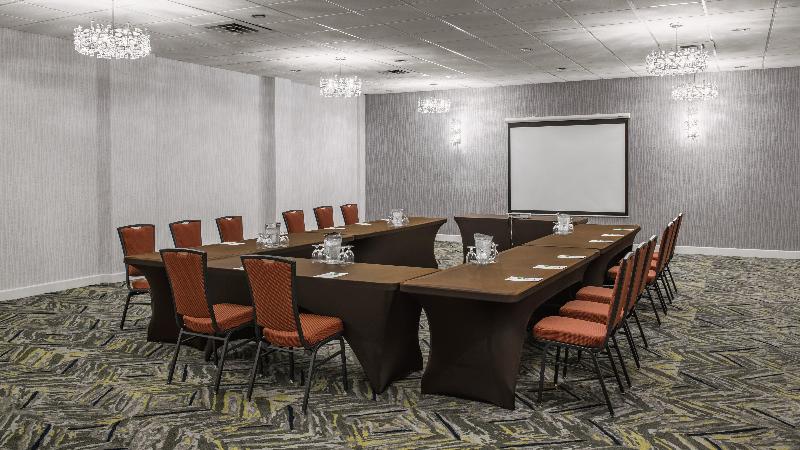 호텔 Holiday Inn & Suites Vancouver Downtown, An Ihg