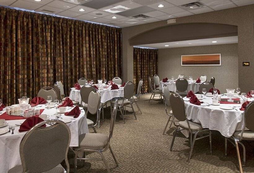 فندق Holiday Inn Winnipeg   Airport West, An Ihg