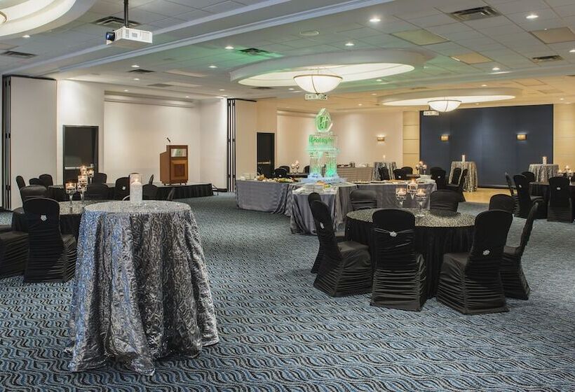 فندق Holiday Inn Winnipeg   Airport West, An Ihg
