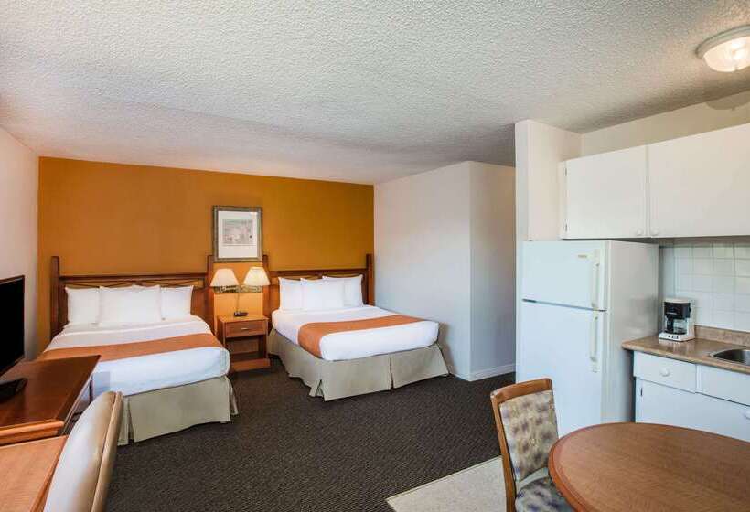 בית מלון כפרי Howard Johnson  By Wyndham Victoria