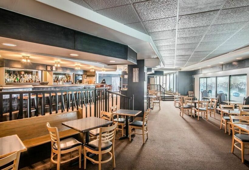 فندق Howard Johnson