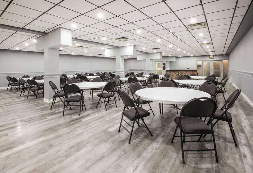 酒店 Surestay Plus By Best Western Windsor