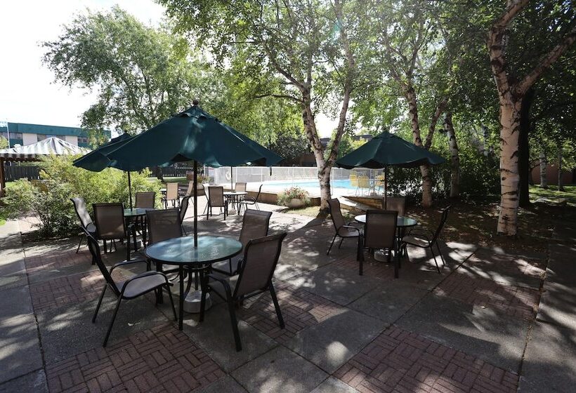 בית מלון כפרי Hôtels Gouverneur Rimouski