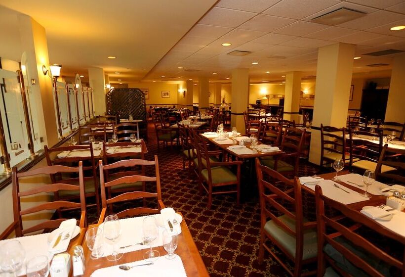 בית מלון כפרי Hôtels Gouverneur Rimouski