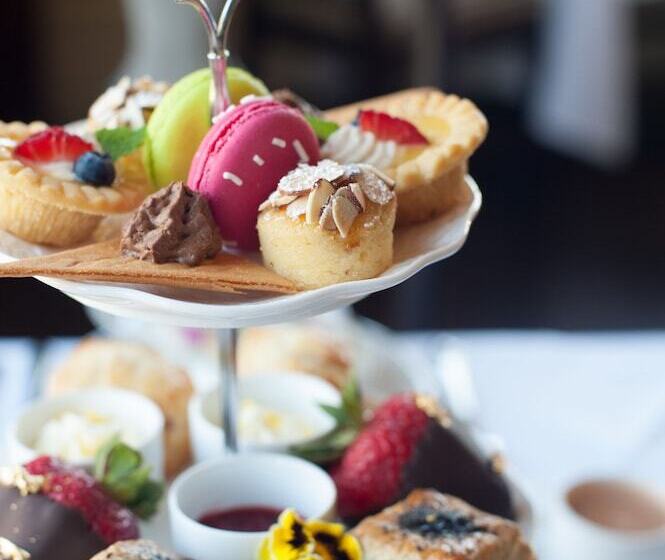 Huntingdon Hotel And Suites