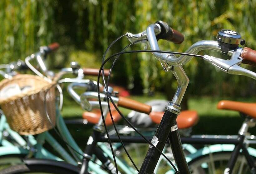 Huntingdon Hotel And Suites