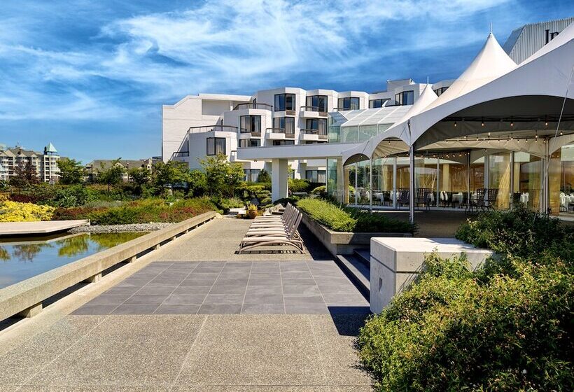 ホテル Inn At Laurel Point