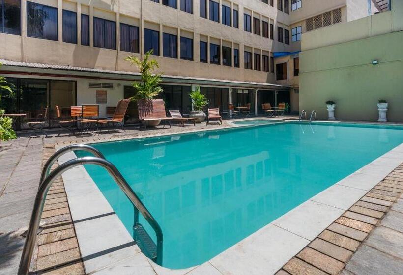 בית מלון כפרי Janaki