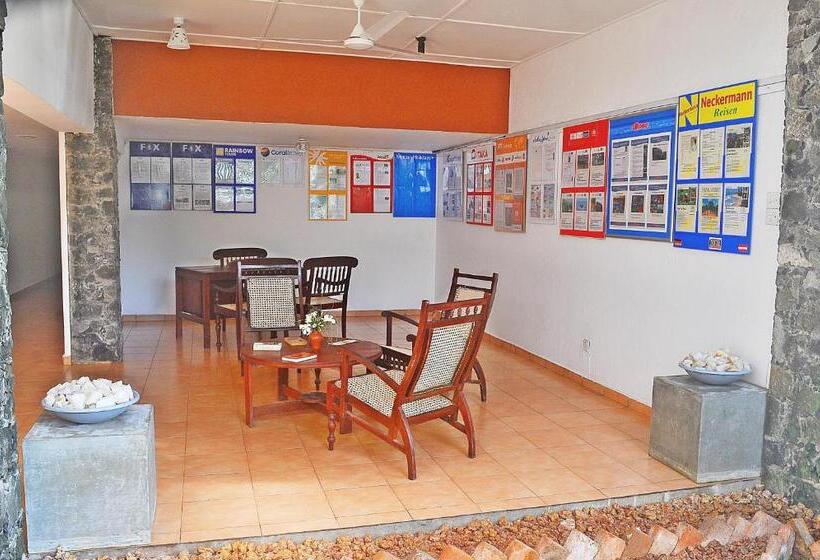 Отель Koggala Beach