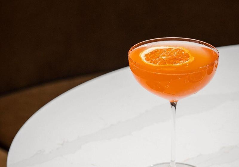 Отель Le Centre Sheraton Montreal