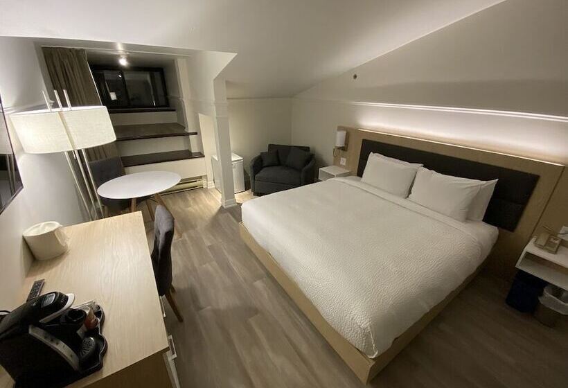 Отель Le Manoir Du Lac Delage