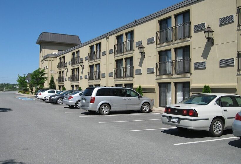 فندق Le President Sherbrooke