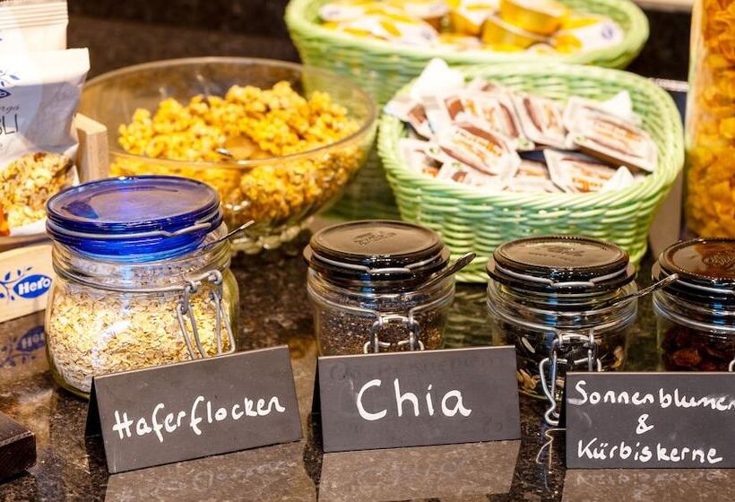 ホテル Linde   24h Self Check In